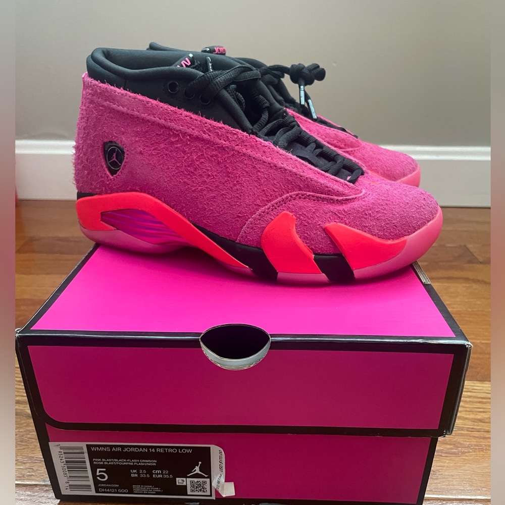 Women’s Air Jordan 14 Retro Low -Punk Blast Size 5